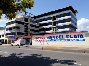 AF1QipMQX09U7bouNaQg2t 6tVls twdHqhnxtjME3cw408 h306 k no